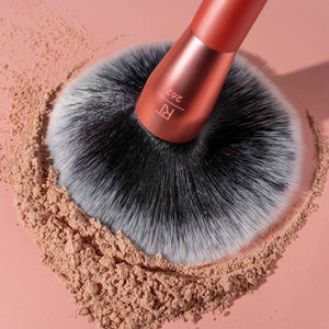 Real Techniques Extra Big Powder Brush, Large Makeup Brush For Powder, Fluffy Head For All-Over Setting, XL Oversized Brush For Quick Application, Cruelty-Free, Synthetic Bristles, 1 Count
