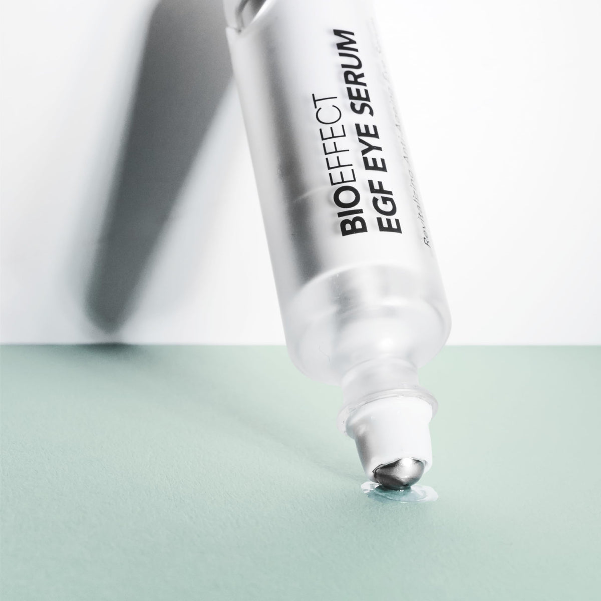 BIOEFFECT EGF Eye Serum (6mL) - Age-Defying Under Eye Treatment with De-Puffing Rollerball & Barley EGF
